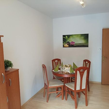 Apartment Milotic Ловран Экстерьер фото