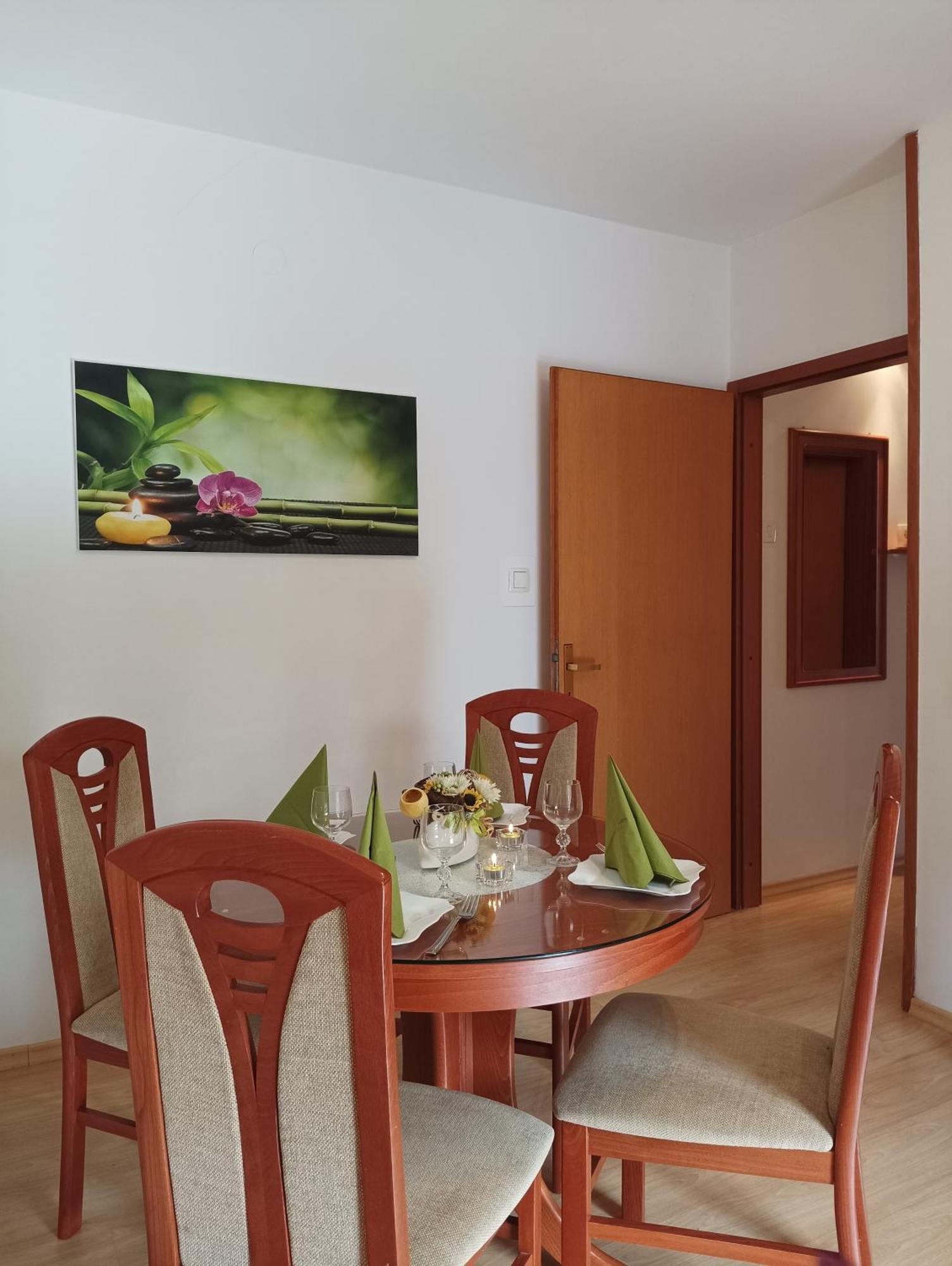 Apartment Milotic Ловран Экстерьер фото